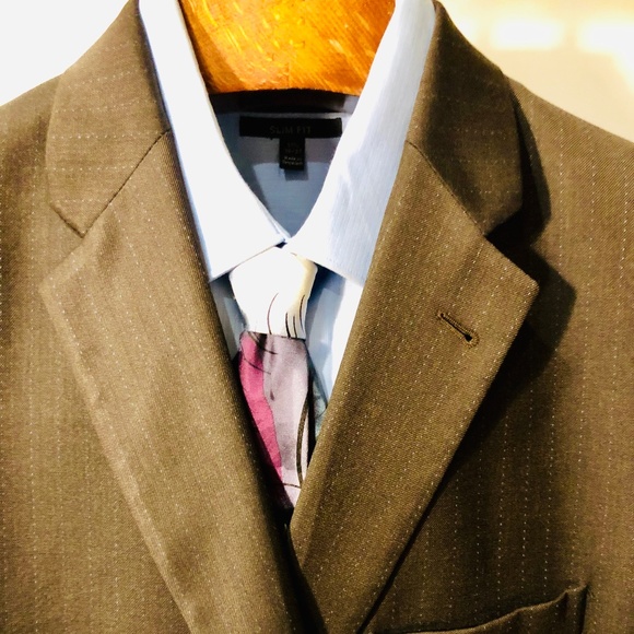 Giorgio Zillioni Brown Pinstripe Suit 48R Silk /WL - Picture 1 of 6